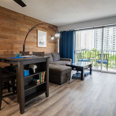 Spacious 2 Bedroom, 1 Bath Waikiki Condo Honolulu Exterior photo