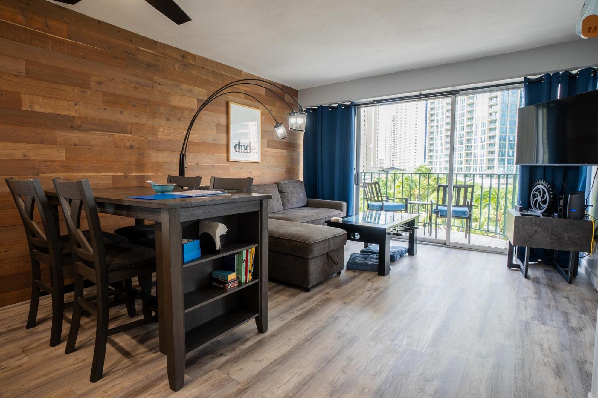 Spacious 2 Bedroom, 1 Bath Waikiki Condo Honolulu Exterior photo